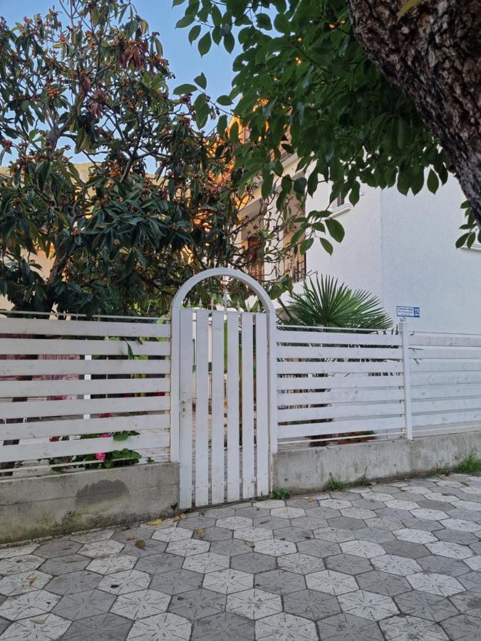 White House Hotel Gagra Ngoại thất bức ảnh